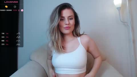 _esmeraldiyaa_ online show from 01/23/25, 09:07