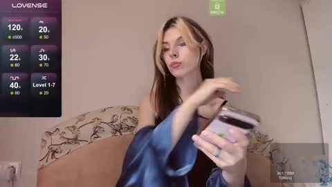 Eva online show from 11/14/25, 09:08