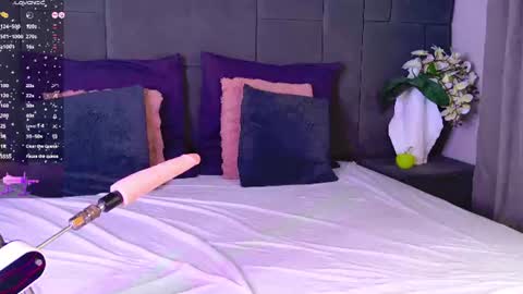 Eva Lane online show from 07/29/26, 10:57