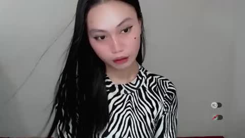 STEFFANNY WELL. online show from 12/09/24, 11:34