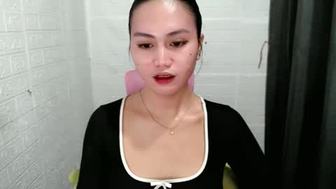 STEFFANNY WELL. online show from 10/26/25, 04:24