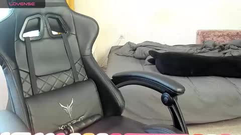 Alis online show from 10/11/25, 06:12