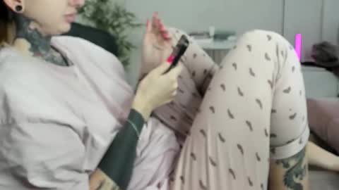 Alis online show from 11/26/25, 10:27