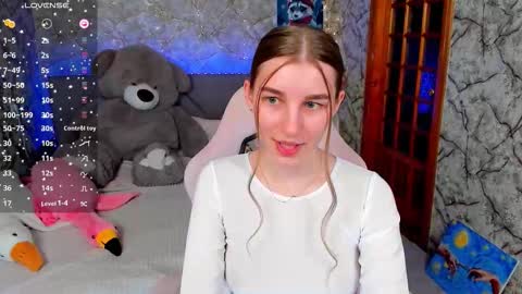 Snapshot of _flowersweet_ chatting on 03/08/26, 06:23 Kate online show from 03/08/26, 06:23