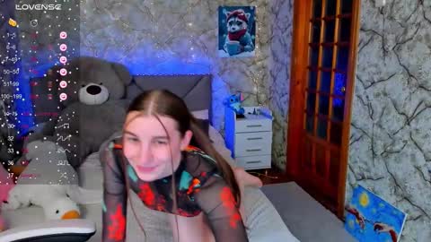 Snapshot of _flowersweet_ chatting on 03/16/26, 10:36 Kate online show from 03/16/26, 10:36