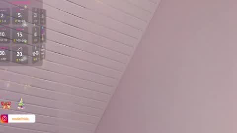 Snapshot of _frida_1 chatting on 12/15/25, 01:15 Frida online show from 12/15/25, 01:15