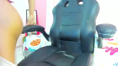 gabriela online show from 10/12/25, 04:00