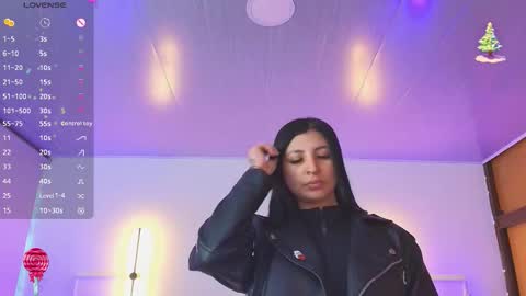 Snapshot of _gaby1 chatting on 11/25/25, 11:21 Juliana Gaby Kloe online show from 11/25/25, 11:21