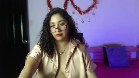 Gia Independent model online show from 12/19/25, 09:11