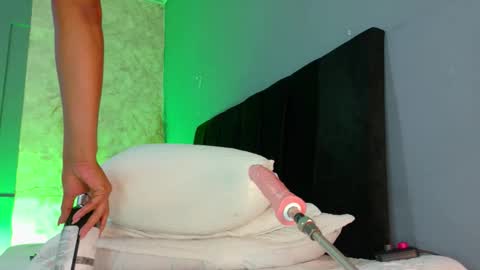 Snapshot of _gretta1 chatting on 09/30/25, 09:20 Gretta online show from 09/30/25, 09:20