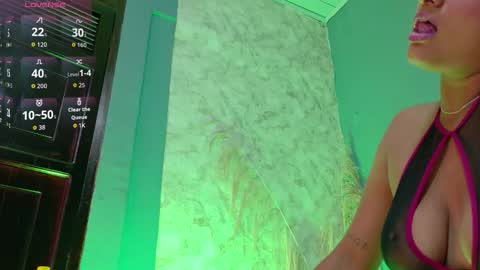 Snapshot of _gretta1 chatting on 10/02/25, 07:54 Gretta online show from 10/02/25, 07:54