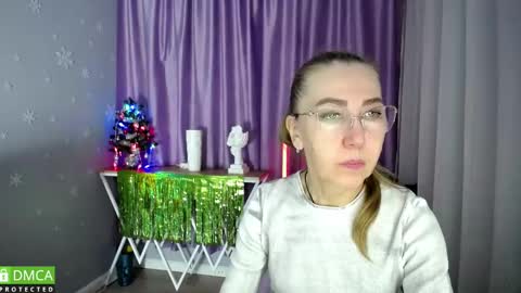 _greybunny_ online show from 01/14/25, 08:09