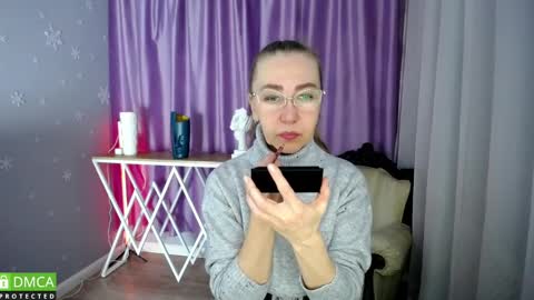 _greybunny_ online show from 01/17/25, 07:41