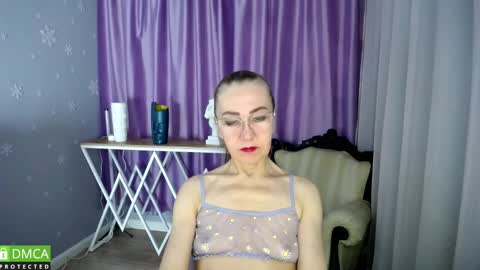 _greybunny_ online show from 02/19/25, 11:38