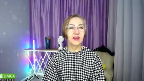 Snapshot of _greybunny_ chatting on 10/07/25, 10:45 _greybunny_ online show from 10/07/25, 10:45