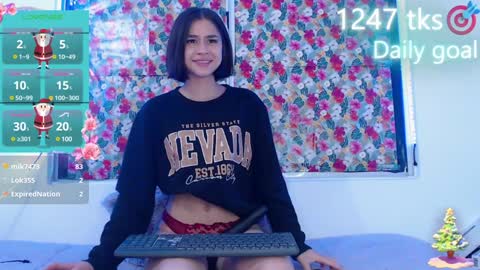 Gwen online show from 12/11/24, 07:09
