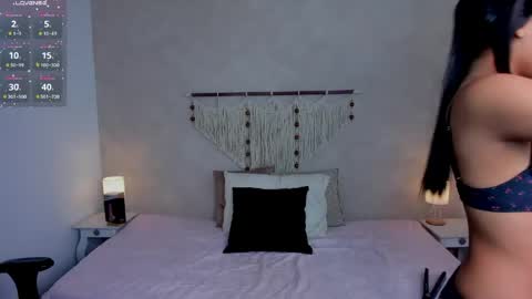 Hanna Botero online show from 05/27/26, 06:49