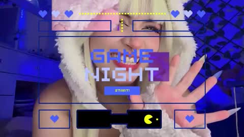 Snapshot of _heavenly_blue_ chatting on 10/26/25, 03:23 Bluey online show from 10/26/25, 03:23