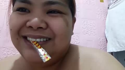 _hershey003 online show from 10/31/25, 05:36