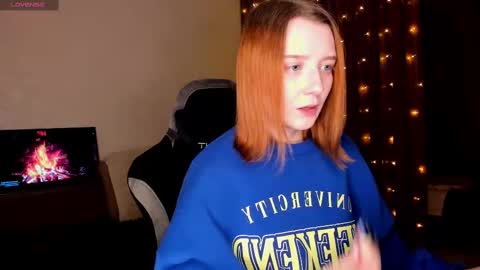 _hey_scarlett_ online show from 02/20/25, 07:41