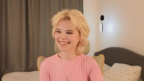 Alisha online show from 06/04/26, 01:06