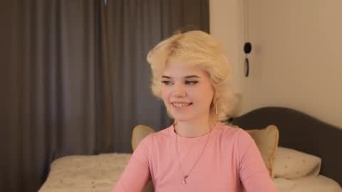 Alisha online show from 06/05/26, 01:28