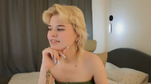 Alisha online show from 06/14/26, 01:24