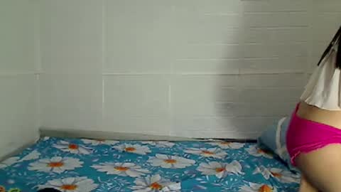 Snapshot of _hotzooey69_ chatting on 09/25/25, 10:02 _hotzooey69_ online show from 09/25/25, 10:02