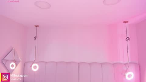 Snapshot of _huge_boobs_ebony chatting on 12/14/25, 06:34 Darlis online show from 12/14/25, 06:34