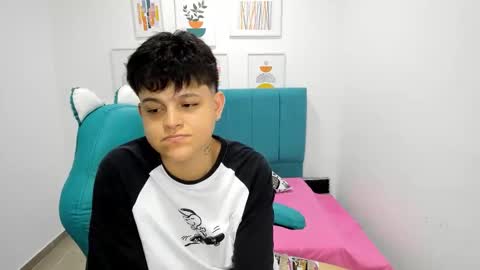 Snapshot of _ian_sweet chatting on 12/02/25, 07:31 ian online show from 12/02/25, 07:31