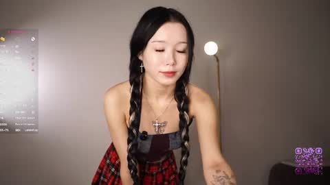 you Mia online show from 07/28/26, 04:39