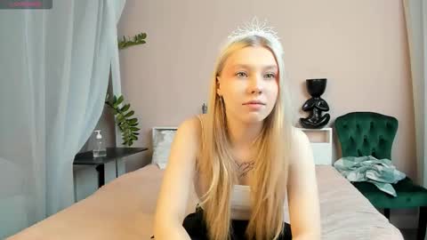 Daisy online show from 11/11/25, 06:57