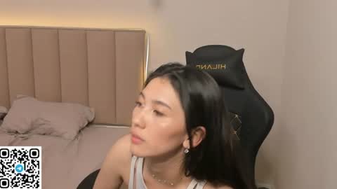 _iris_on_cam_ online show from 07/11/26, 04:21