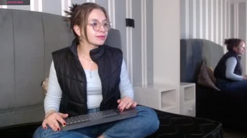 Isa online show from 12/31/24, 12:57