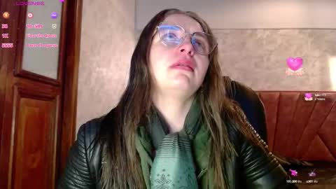 Isa online show from 10/24/25, 01:07