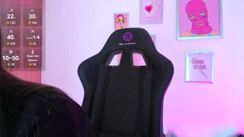 Snapshot of _ivanna_volk chatting on 09/23/25, 11:08 Ivanna online show from 09/23/25, 11:08