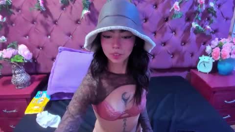  Ivy Luna online show from 01/12/26, 10:04