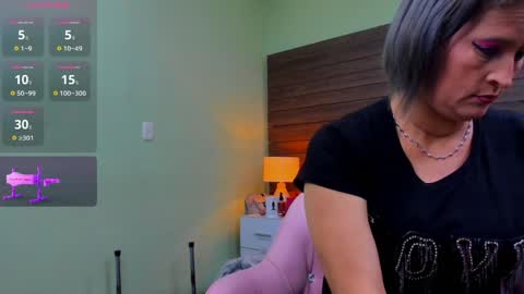 Snapshot of _jaadee_ chatting on 04/01/26, 12:28 JADE online show from 04/01/26, 12:28