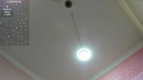 Snapshot of _jade_01 chatting on 11/08/25, 12:05 J A D E online show from 11/08/25, 12:05