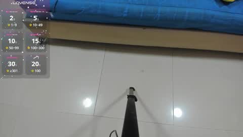 Snapshot of _jade_01 chatting on 11/19/25, 12:27 J A D E online show from 11/19/25, 12:27