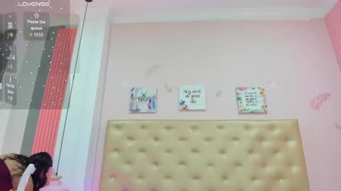 Snapshot of _jade_01 chatting on 11/26/25, 12:17 J A D E online show from 11/26/25, 12:17