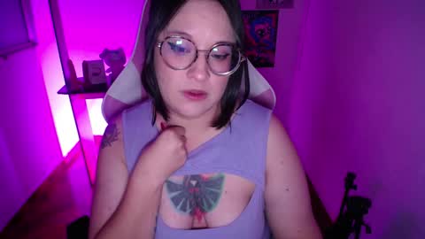 _jadee_p_ online show from 11/04/25, 06:12