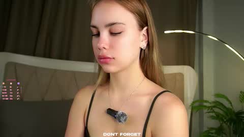 Candy online show from 09/26/25, 01:31