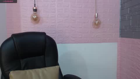 _jeessy online show from 02/10/25, 02:41