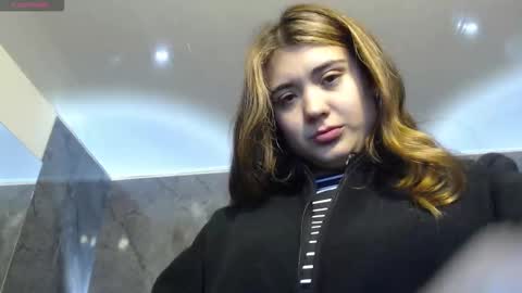_jeessy online show from 09/11/25, 04:34