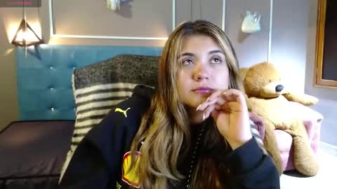 _jeessy online show from 09/22/25, 03:52