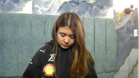 _jeessy online show from 11/11/25, 03:06