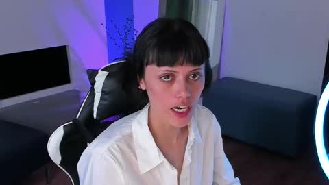 Snapshot of _jessy_moon_ chatting on 11/01/25, 07:05 ... online show from 11/01/25, 07:05