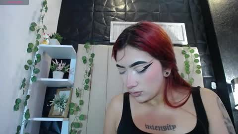 Mia online show from 03/07/25, 01:51