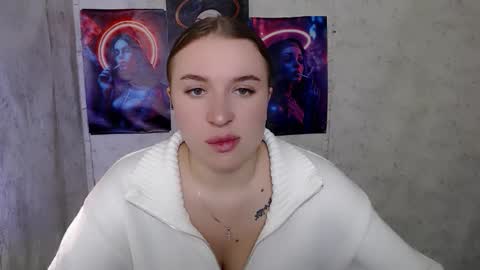 Jolia online show from 10/14/25, 01:01